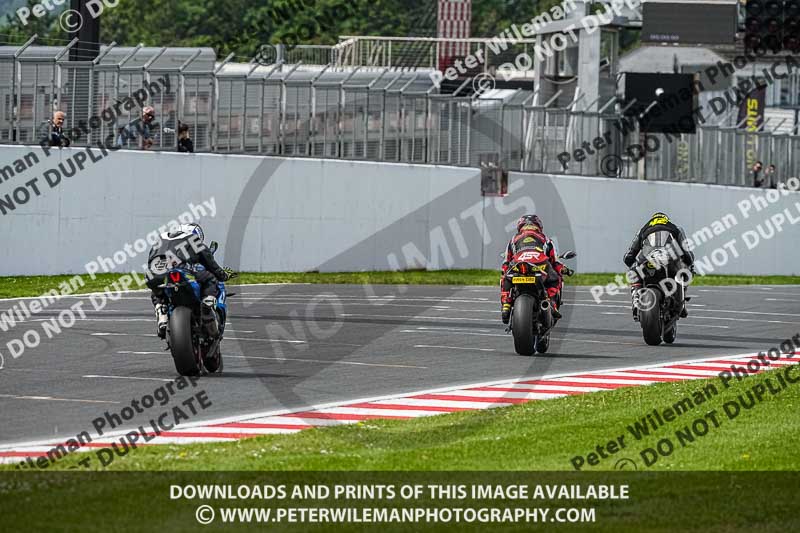 donington no limits trackday;donington park photographs;donington trackday photographs;no limits trackdays;peter wileman photography;trackday digital images;trackday photos
